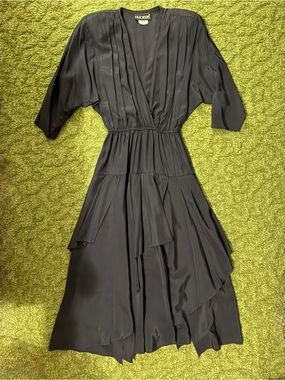 Vintage Phoebe V-Neck Midi Dress